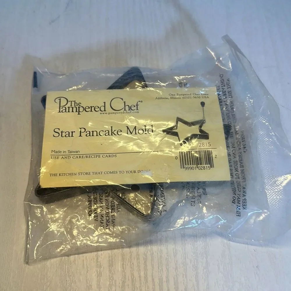 Pampered Chef Non-Stick‎ Star Pancake Mold with Handle New in Original Package